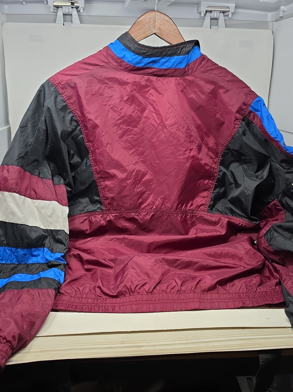 Nike Women's Burgundy Colorblock Windbreaker Jacket - Picture 6 of 11